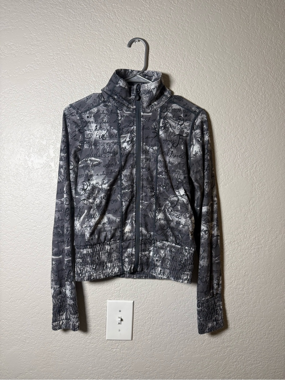 Vintage Lululemon Inky Manifesto ‘Da Bomber’ Jacket Size 4